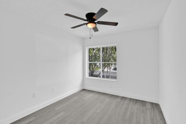 Tesoro At Forest Lakes, 16440 SW 96th Ter, The Hammocks, Florida 33196, image 2