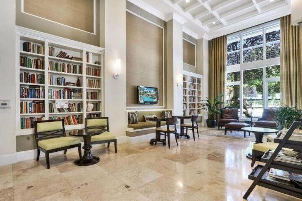 City Palms, 480 Hibiscus St #607, West Palm Beach, Florida 33401, image 2
