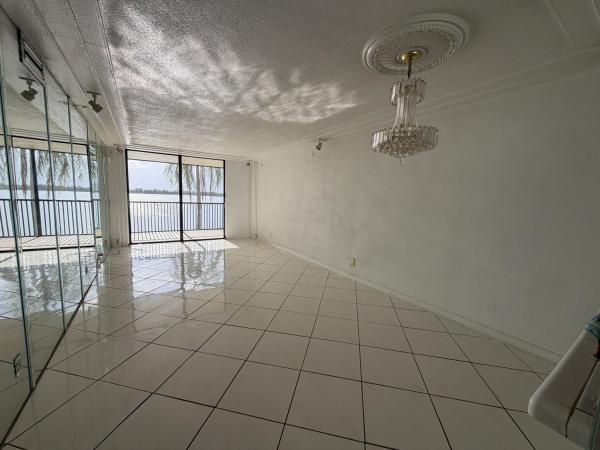 Lake Emerald, 112 Lake Emerald Dr #203, Oakland Park, Florida 33309, image 2