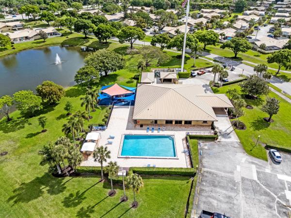 Westwood Gardens, 5620 Eagle Lake Dr, Palm Beach Gardens, Florida 33418, image 1