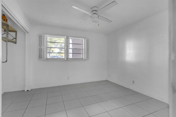 Hi-Greens Of Inverrary, 5860 NW 44th St #111, Lauderhill, Florida 33319, image 2