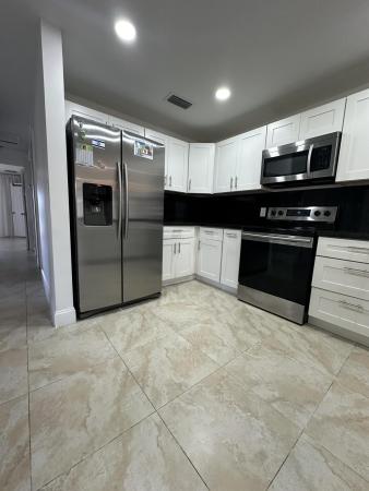 La Beau Acres, 5605 SW 24th Ave, Dania Beach, Florida 33312, image 1