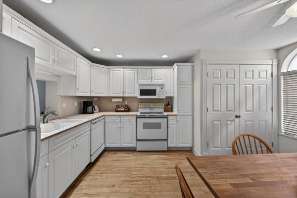 14th Street Townhomes, 2501 NE 14th Street Cswy #301, Pompano Beach, Florida 33062, image 3