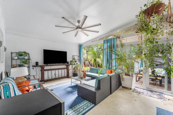 Whisem, 1455 NE 4th Ave, Boca Raton, Florida 33432, image 3