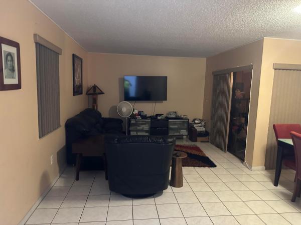 20140 NE 3rd Ct #5, Unincorporated Dade County, Florida 33179, image 1