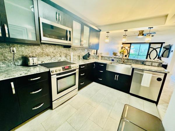 Boca Bayou, 13 Royal Palm Way #5050, Boca Raton, Florida 33432, image 1