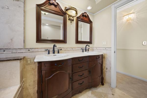 Le Palais, 5597 Descartes Cir, Boynton Beach, Florida 33472, image 2