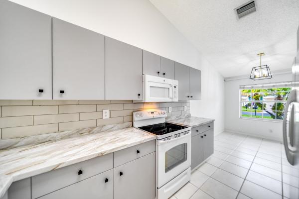 Floral Lakes, 6168 Caladium Rd, Delray Beach, Florida 33484, image 1