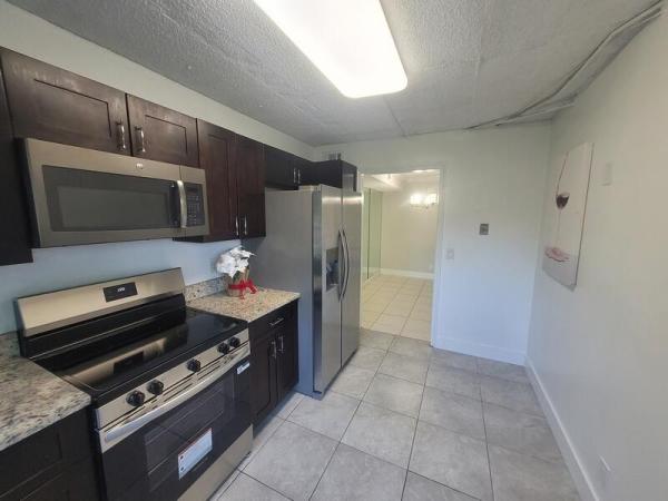 Olympus Village, 5917 Via Vermilya #206, Lake Worth, Florida 33462, image 3