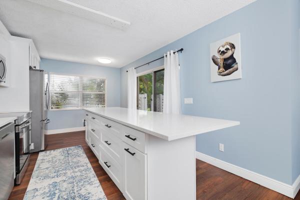 Wellesley At Lake Clarke Shores, 8142 Bridgewater Ct #42C, Lake Clarke Shores, Florida 33406, image 2