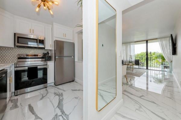 Lakeshore Club, 1830 Embassy Dr #503, West Palm Beach, Florida 33401, image 3