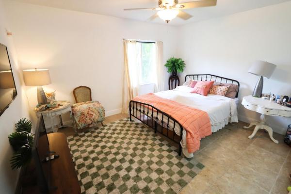 Cameo Woods, 5667 Cameo Dr N, Boca Raton, Florida 33433, image 2