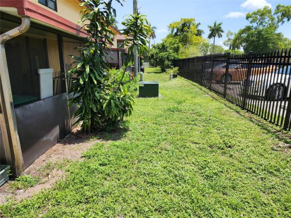 The Colonies 2, 2619 NW 47th Ln #3204, Lauderdale Lakes, Florida 33313, image 2