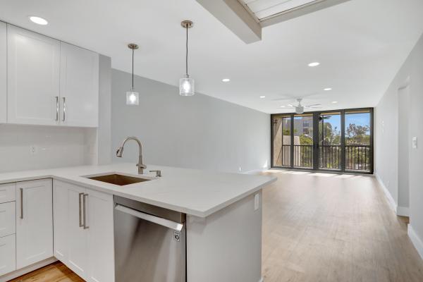 Boca Bayou, 7 Royal Palm Way #4040, Boca Raton, Florida 33432, image 3