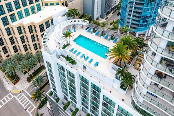 100 Las Olas, 100 E Las Olas Blvd #4301, Fort Lauderdale, Florida 33301, image 1