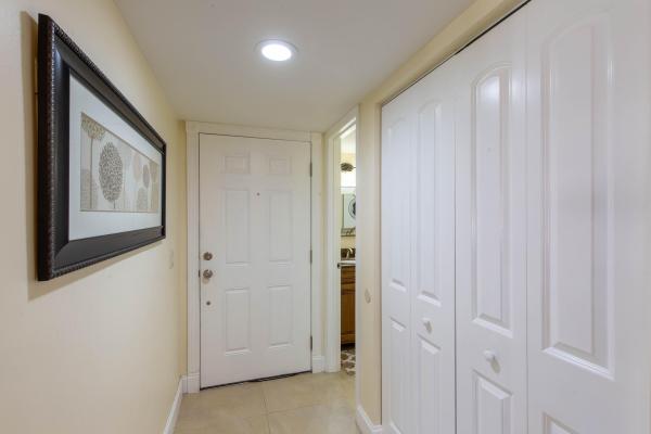 154 Capri D #D, Delray Beach, Florida 33484, image 3