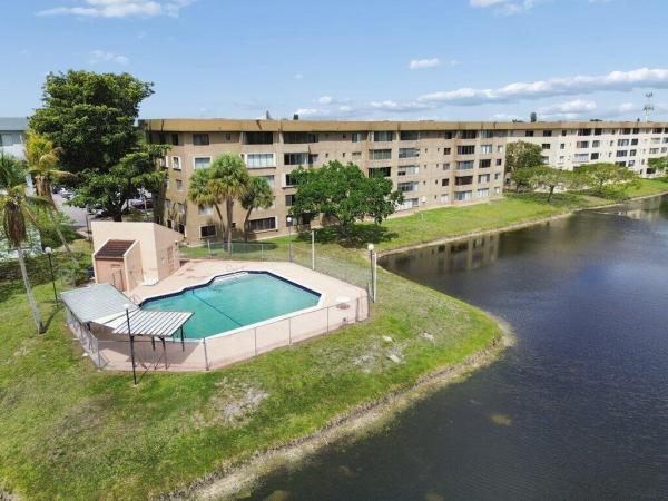 Dorado At The Hamptons West, 8030 Hampton Blvd #404, North Lauderdale, Florida 33068, image 1