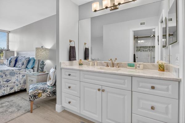 Boca Bayou, 6 Royal Palm Way #409, Boca Raton, Florida 33432, image 2