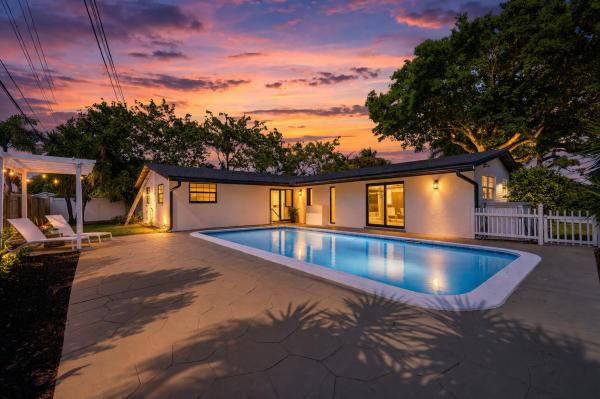 Coral Ridge Isles, 5611 NE 16th Ave, Fort Lauderdale, Florida 33334, image 1