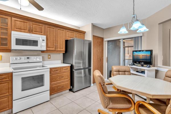 Weldon, 9539 Weldon Cir #F107, Tamarac, Florida 33321, image 1