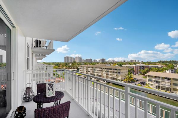 Golden Horn, 427 Golden Isles Dr #6D, Hallandale Beach, Florida 33009, image 3