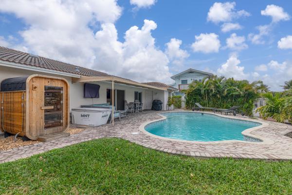 Pompano Isles, 2281 SE 11th St, Pompano Beach, Florida 33062, image 1