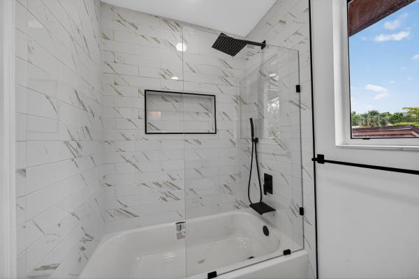 Banyan Lakes, 6194 Laurel Ln #C, Tamarac, Florida 33319, image 1