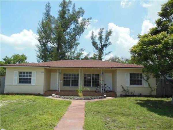 Royal Poinciana, 1912 Taft St #1-2, Hollywood, Florida 33020, image 2