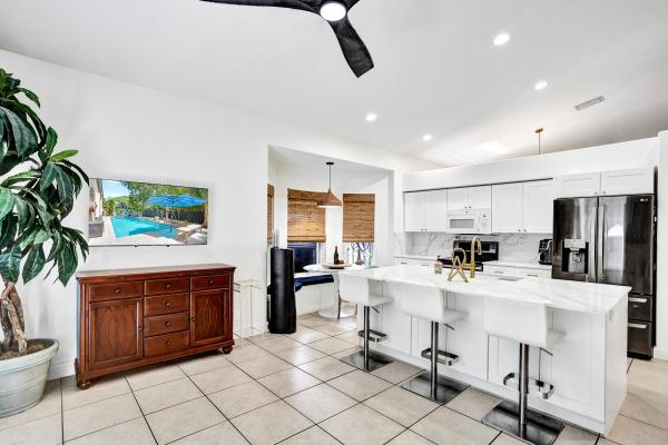 Sand Hills Village, 6214 Sand Hills Cir, Lake Worth, Florida 33463, image 2