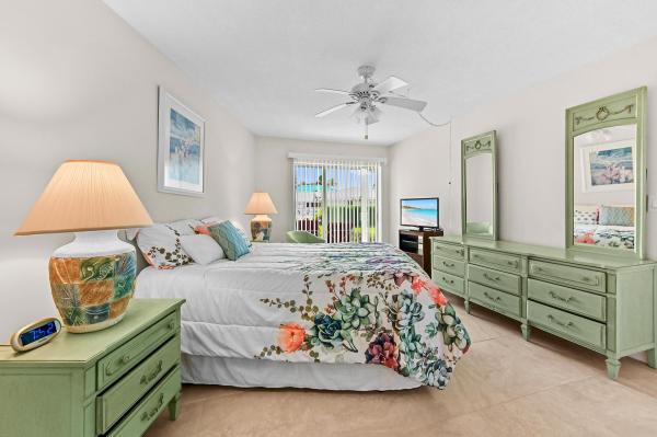 Queens Cove House, 5540 N Ocean Blvd #107, Ocean Ridge, Florida 33435, image 2