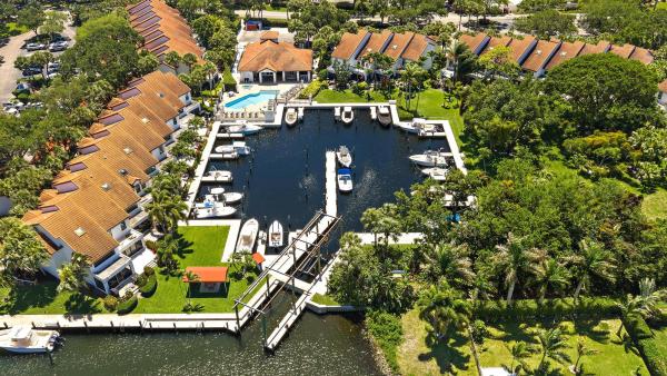 Mariners Cove, 2339 Treasure Isle Dr #42, Palm Beach Gardens, Florida 33410, image 1