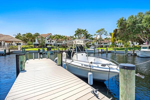 Mariners Cove, 2339 Treasure Isle Dr #42, Palm Beach Gardens, Florida 33410, image 1