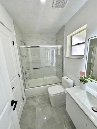 Palm Beach Leisureville, 811 SW 18th Ct, Boynton Beach, Florida 33426, image 2