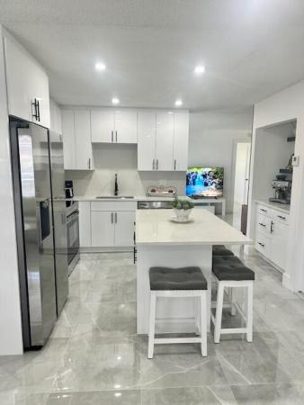 Palm Beach Leisureville, 811 SW 18th Ct, Boynton Beach, Florida 33426, image 1