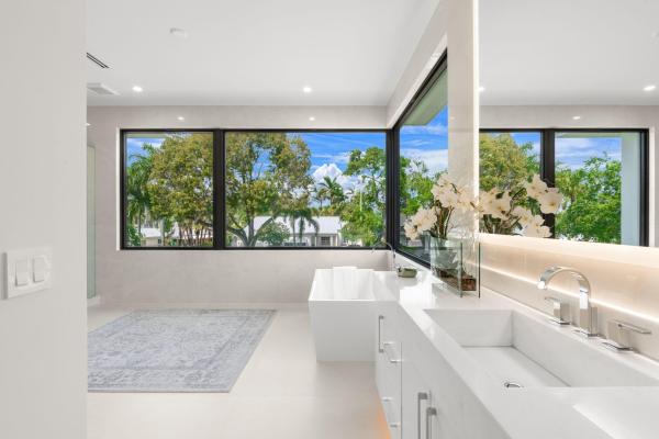 Beach Way Heights, 2406 NE 13th Ct, Fort Lauderdale, Florida 33304, image 3