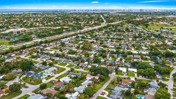 Palm Beach Gardens Estates, 558 Ivy Ave, Palm Beach Gardens, Florida 33410, image 1