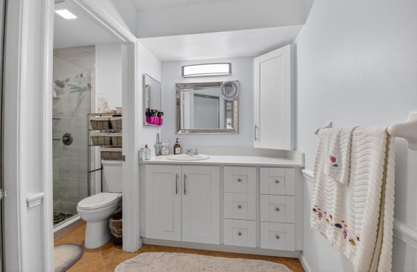 South Lake At Dos Lagos, 10 Via De Casas Sur #101, Boynton Beach, Florida 33426, image 1