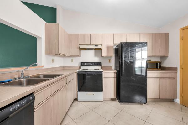 Westlake, 9665 NW 76th Ct, Tamarac, Florida 33321, image 2