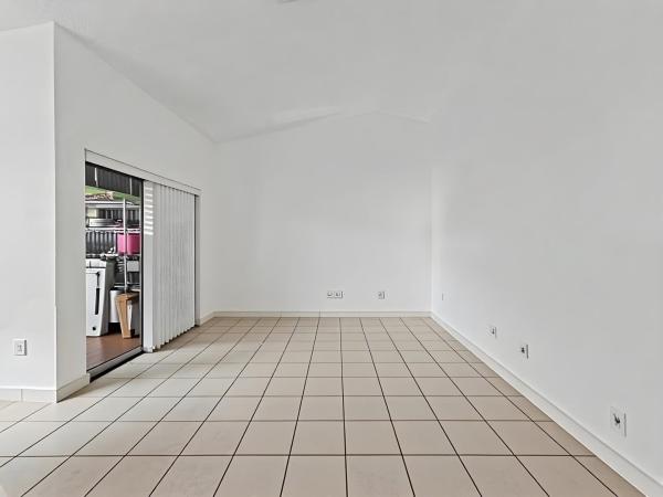 Charleston In The Pines, 10151 NW 3rd St, Pembroke Pines, Florida 33026, image 2
