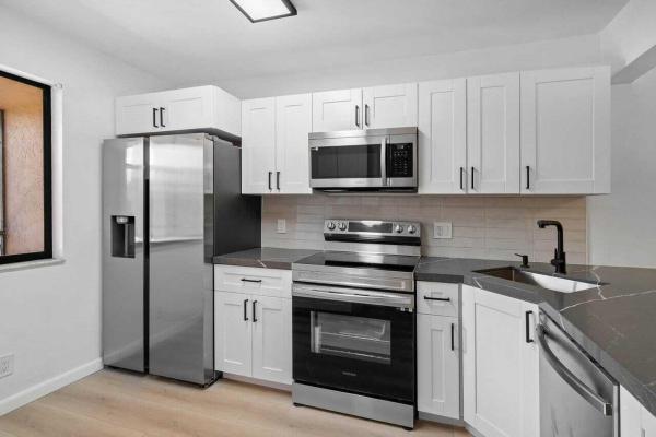 Racquet Club At Bonaventure, 341 Lakeview Dr #203, Weston, Florida 33326, image 1