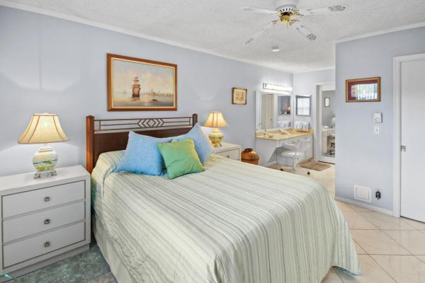 The Pines Of Delray, 1001 Flame Vine Ave #202, Delray Beach, Florida 33445, image 2