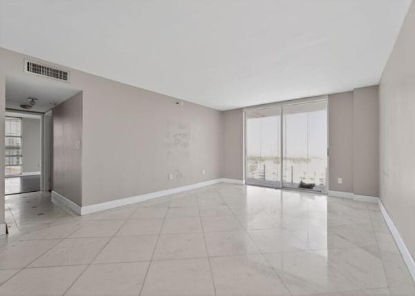 Le Trianon, 6061 Collins Ave #23A, Miami Beach, Florida 33140, image 3