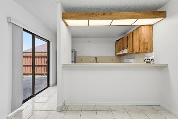 Springdale, 521 Springdale Cir, Palm Springs, Florida 33461, image 3