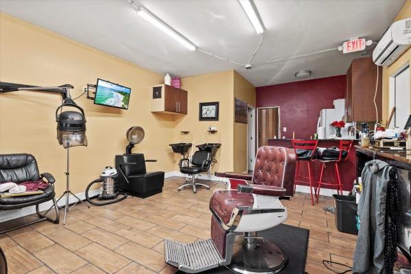 Freshwater Avenue, 1504 N Sapodilla Ave, West Palm Beach, Florida 33401, image 1