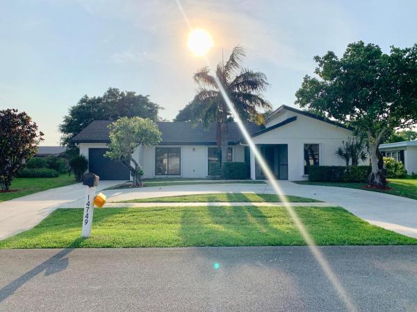 Coco Wood Lakes, 14749 Wood Lodge Ln, Delray Beach, Florida 33484, image 2