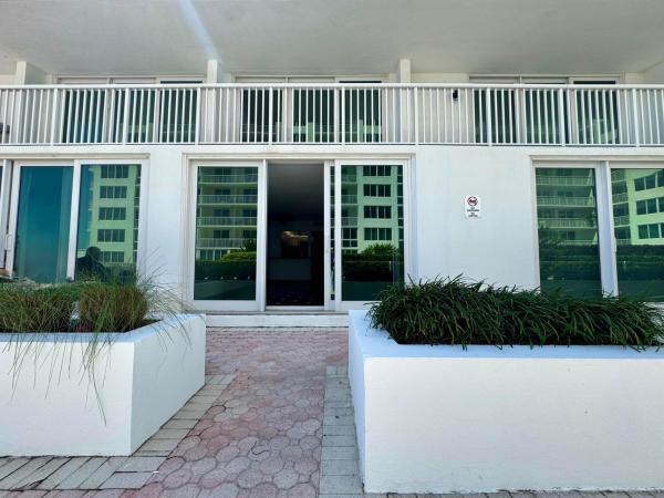 The Carriage House, 5401 Collins Ave #144, Miami Beach, Florida 33140, image 2
