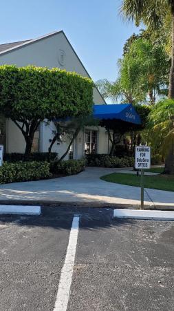 BelaSera At Pine Island, 721 N Pine Island Rd #103, Plantation, Florida 33324, image 3