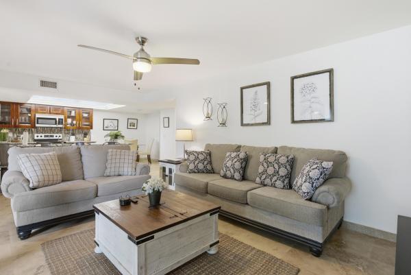 Lavers Resort & Racquet Club, 825 Egret Cir #104, Delray Beach, Florida 33444, image 1