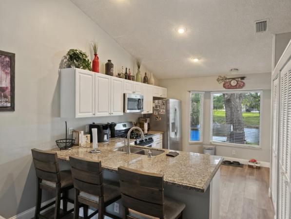 Waterway Cove Of Wellington, 1264 Waterway Cove Dr, Wellington, Florida 33414, image 2