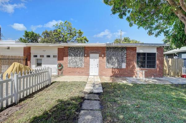 Delray Manor, 707 SW 9th Ct, Delray Beach, Florida 33444, image 3